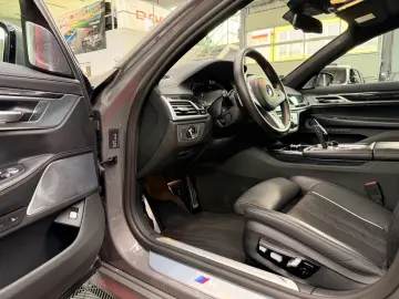 BMW 740 d xDrive M Sport HUD Sitzbelüftung B&W Laser