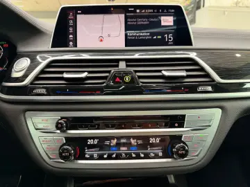 BMW 740 d xDrive M Sport HUD Sitzbelüftung B&W Laser