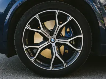 BMW X5 45e M Pachet