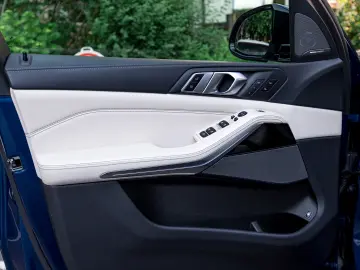 BMW X5 45e M Pachet