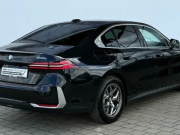 BMW 520d SAG SHZ LED  360 S-LÜFT 4xAC&SH LHZ K-ZUG