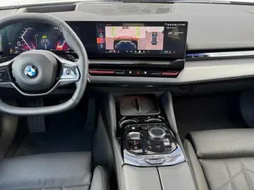 BMW 520d SAG SHZ LED  360 S-LÜFT 4xAC&SH LHZ K-ZUG