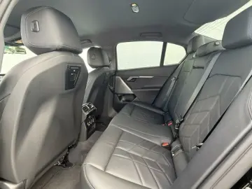 BMW 520d SAG SHZ LED  360 S-LÜFT 4xAC&SH LHZ K-ZUG