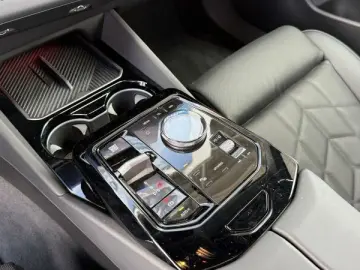 BMW 520d SAG SHZ LED  360 S-LÜFT 4xAC&SH LHZ K-ZUG