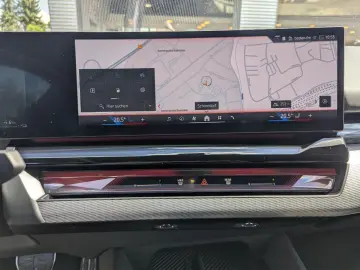 BMW 550e xDr.M Sport IntAktL.AutoBahnAss.M Sitze AHK