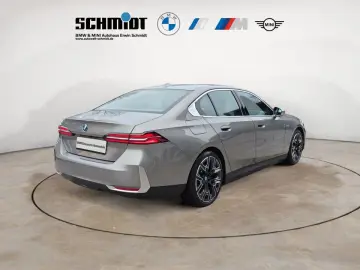 BMW 550e xDrive