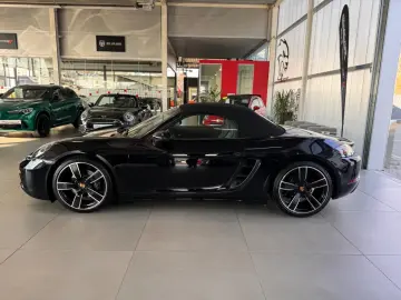 PORSCHE 718 Boxster 2.0  Bi-Xenon PASM Sport-Auspuff