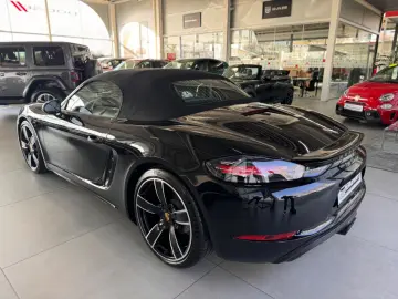 PORSCHE 718 Boxster 2.0  Bi-Xenon PASM Sport-Auspuff