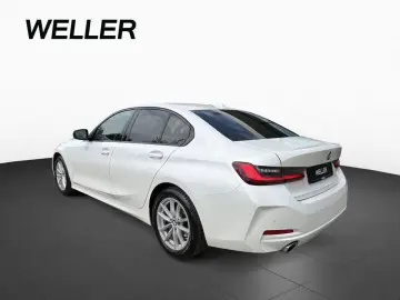 BMW 320d Limuzina  xDrive Automata