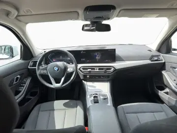 BMW 320d Limuzina  xDrive Automata