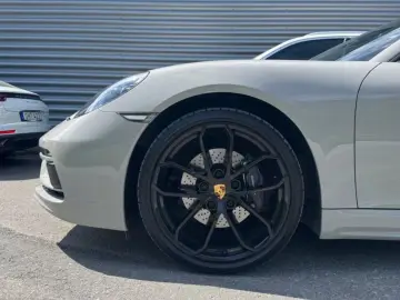 PORSCHE 718 Boxster Style Edition Burmester High-End