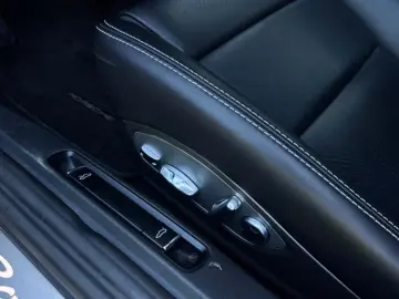 PORSCHE 718 Boxster Style Edition Burmester High-End