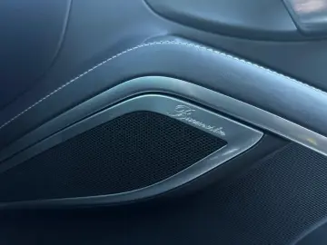 PORSCHE 718 Boxster Style Edition Burmester High-End