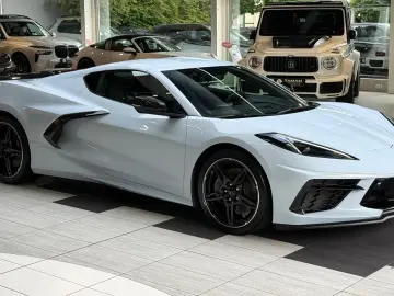 CORVETTE C8 Coupe Stingray 2LT  Targa LIFT HuD Dt.Fzg