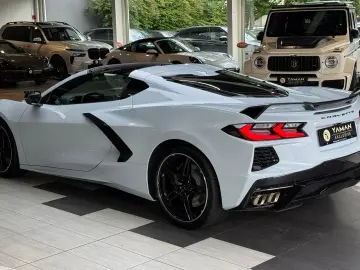 CORVETTE C8 Coupe Stingray 2LT  Targa LIFT HuD Dt.Fzg