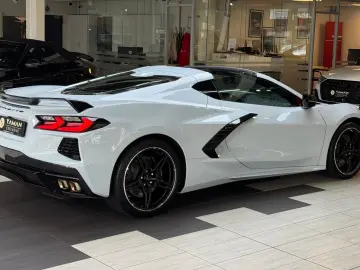 CORVETTE C8 Coupe Stingray 2LT  Targa LIFT HuD Dt.Fzg