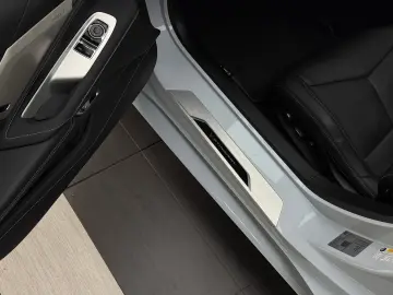 CORVETTE C8 Coupe Stingray 2LT  Targa LIFT HuD Dt.Fzg