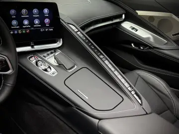 CORVETTE C8 Coupe Stingray 2LT  Targa LIFT HuD Dt.Fzg