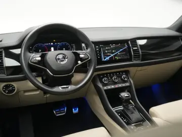 SKODA Kodiaq 2.0 TDI DSG L&K Leder ACC Kamera Canton P