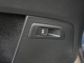 SKODA Kodiaq 2.0 TDI DSG L&K Leder ACC Kamera Canton P