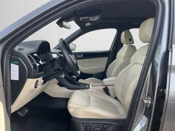 SKODA Kodiaq 2.0 TDI L&K Navi  DCC  Pano  AHK  Canton