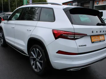 SKODA Kodiaq Sportline NAVI 1 HAND KAM LED HEAD-UP