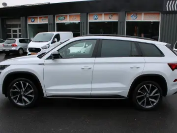 SKODA Kodiaq Sportline NAVI 1 HAND KAM LED HEAD-UP