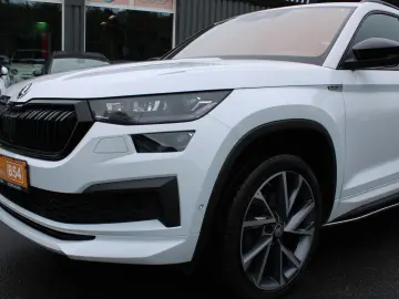 SKODA Kodiaq Sportline NAVI 1 HAND KAM LED HEAD-UP