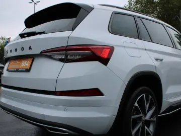 SKODA Kodiaq Sportline NAVI 1 HAND KAM LED HEAD-UP