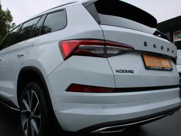 SKODA Kodiaq Sportline NAVI 1 HAND KAM LED HEAD-UP