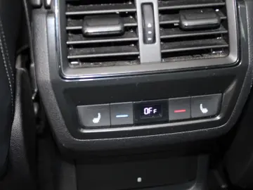SKODA Kodiaq Sportline NAVI 1 HAND KAM LED HEAD-UP