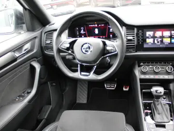 SKODA Kodiaq Sportline NAVI 1 HAND KAM LED HEAD-UP