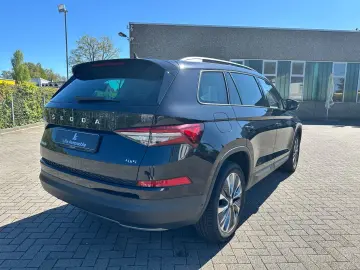 SKODA Kodiaq 2.0TDI Tour4x4 AID MTRX SIDE PANO 360 19