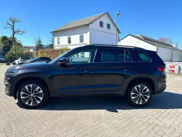 SKODA Kodiaq 2.0TDI Tour4x4 AID MTRX SIDE PANO 360 19