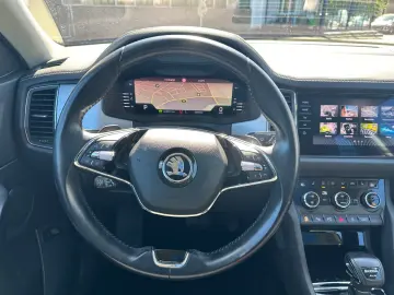 SKODA Kodiaq 2.0TDI Tour4x4 AID MTRX SIDE PANO 360 19