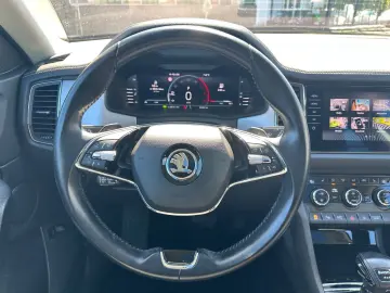 SKODA Kodiaq 2.0TDI Tour4x4 AID MTRX SIDE PANO 360 19