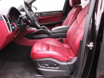 PORSCHE Cayenne Tiptronic S 1HD dt.Fzg.Top Ausst.