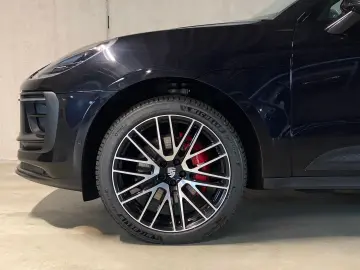 PORSCHE Macan S   Standheizung   Panorama Dachsystem
