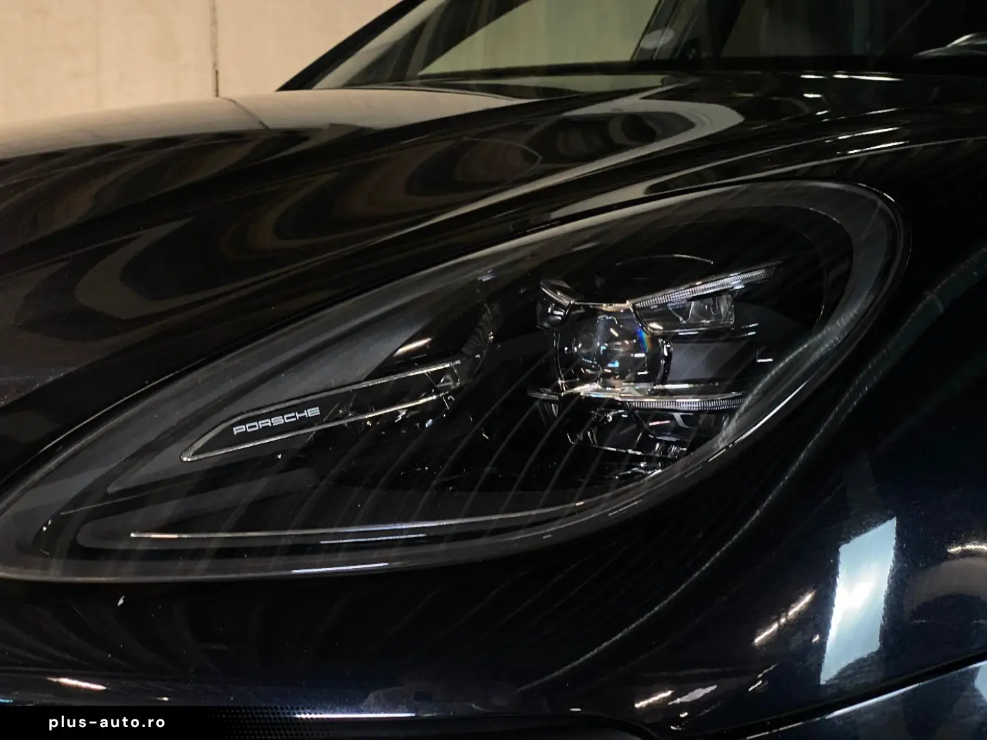 PORSCHE Macan S   Standheizung   Panorama Dachsystem