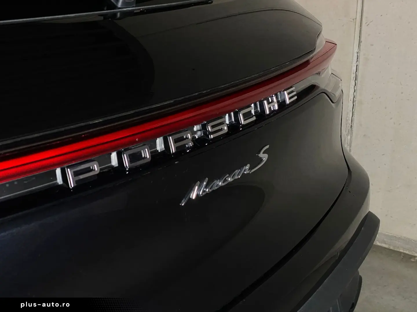 PORSCHE Macan S   Standheizung   Panorama Dachsystem