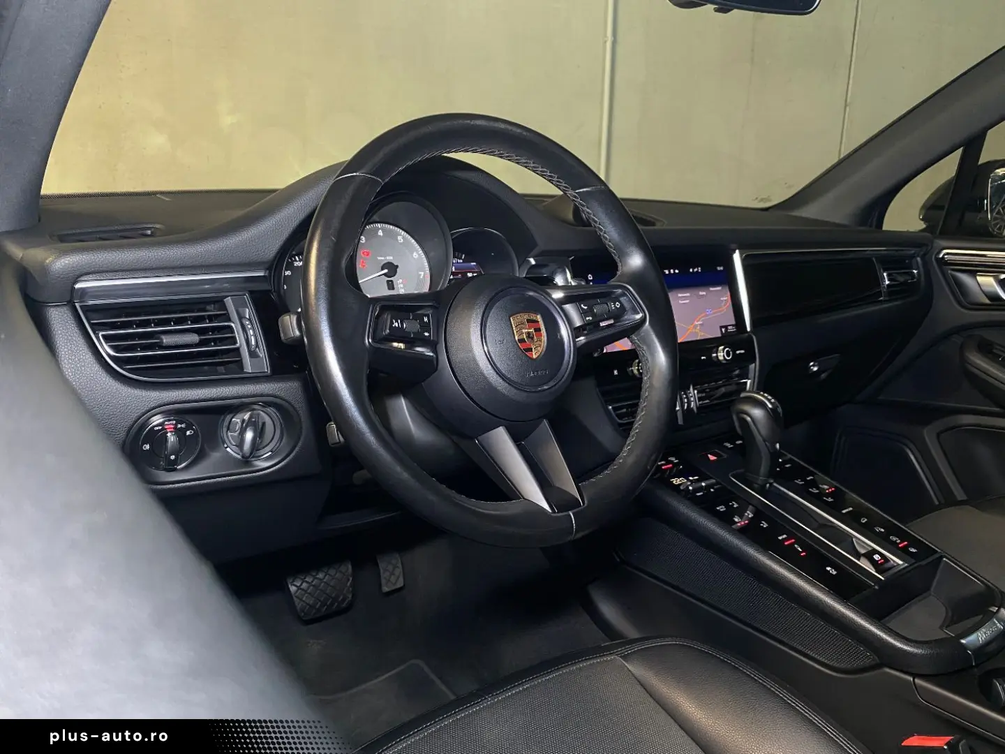 PORSCHE Macan S   Standheizung   Panorama Dachsystem