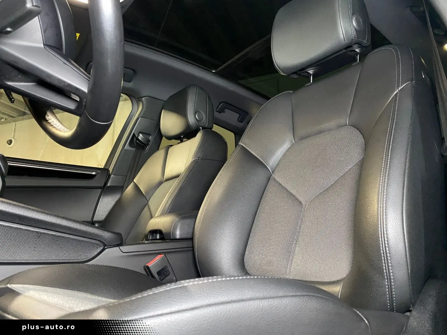 PORSCHE Macan S   Standheizung   Panorama Dachsystem