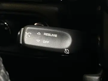 PORSCHE Macan S   Standheizung   Panorama Dachsystem