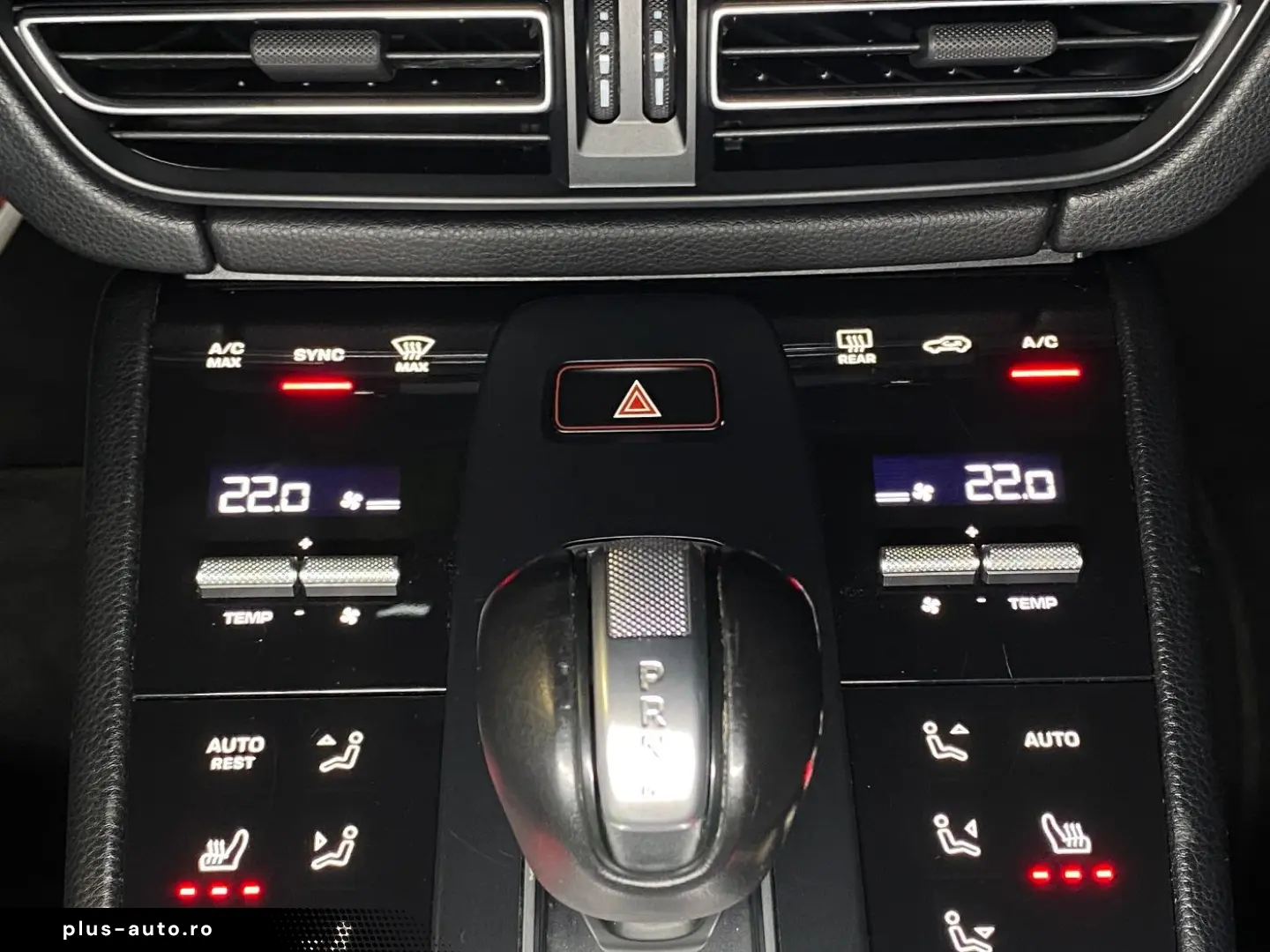 PORSCHE Macan S   Standheizung   Panorama Dachsystem