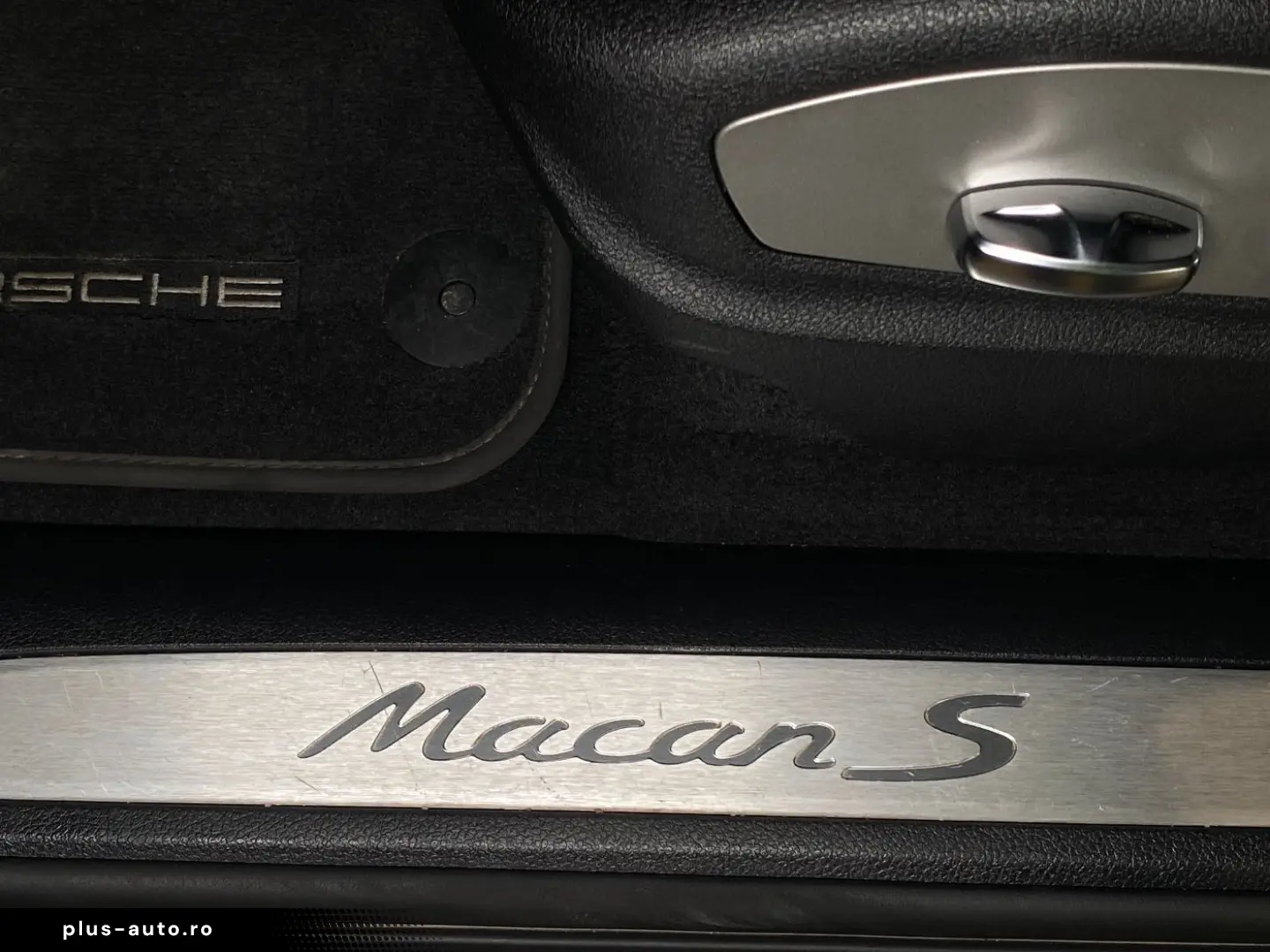PORSCHE Macan S   Standheizung   Panorama Dachsystem