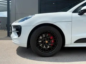 PORSCHE MACAN GTS PANO LUFT AHK CHRONO BOSE ACC 360  LED