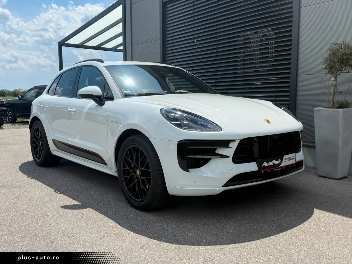 PORSCHE MACAN GTS PANO LUFT AHK CHRONO BOSE ACC 360  LED