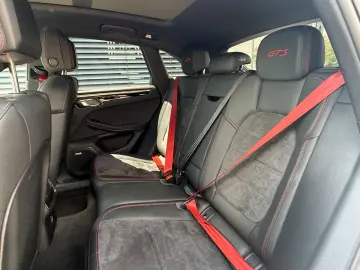 PORSCHE MACAN GTS PANO LUFT AHK CHRONO BOSE ACC 360  LED