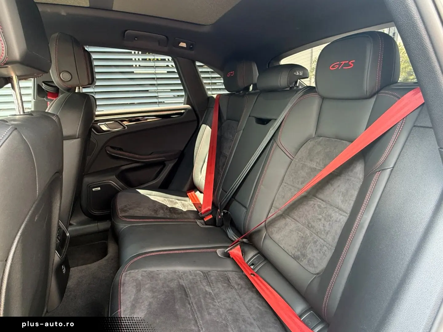 PORSCHE MACAN GTS PANO LUFT AHK CHRONO BOSE ACC 360  LED
