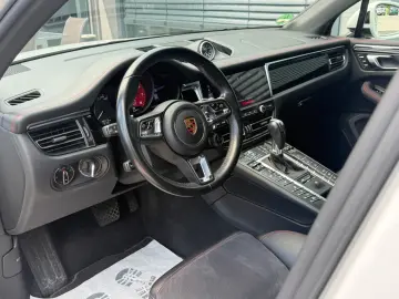 PORSCHE MACAN GTS PANO LUFT AHK CHRONO BOSE ACC 360  LED